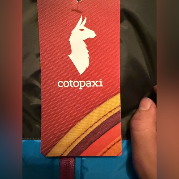 Catopaxi Colorblock Hooded Vest - Picture 7 of 9